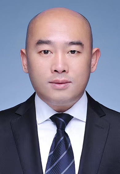 党委副书记、工会主席：王翌